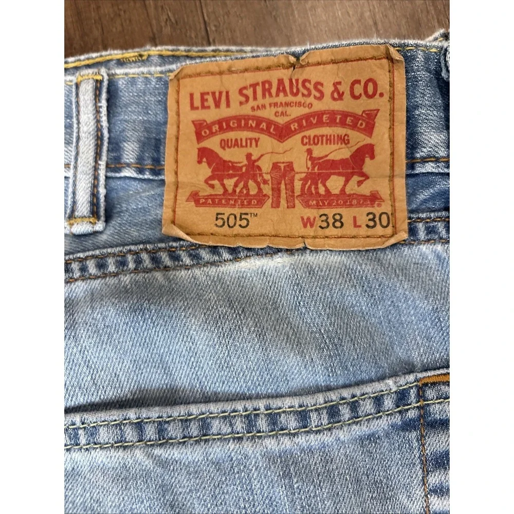 Levi's 505 Jeans Mens 38x28 Red Tab Light Wash Blue Straight Fit VTG Distressed